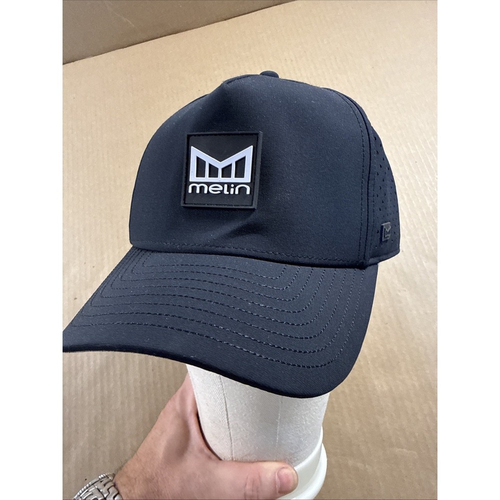 Melin Odyssey Hydro Hat Cap Snapback CL Mens Golf Black Performance Trucker